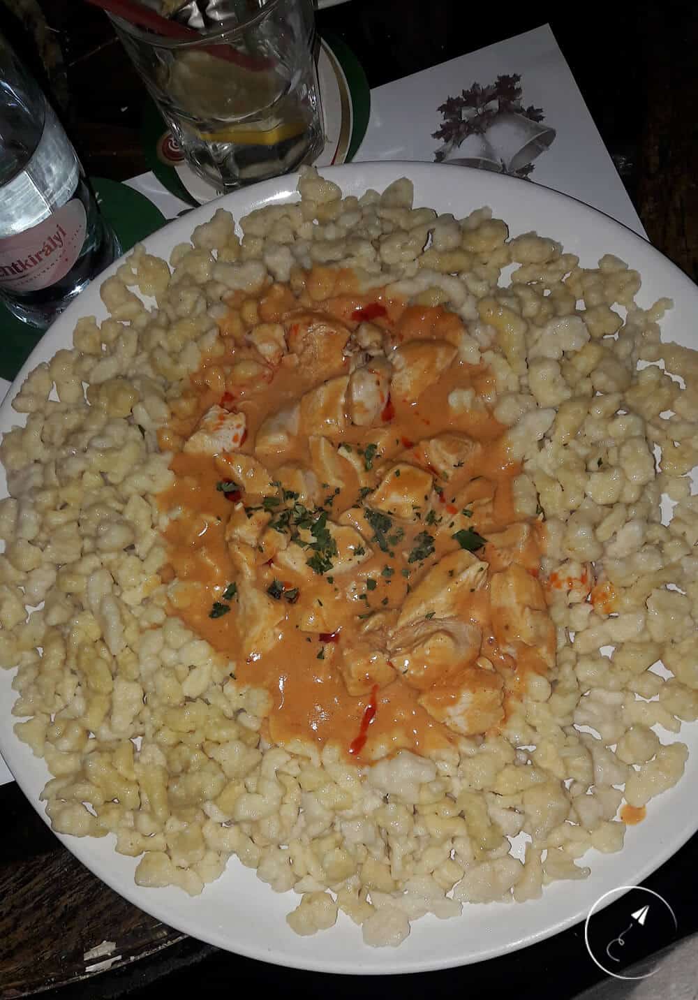 Βουδαπέστη: γαστρονομία και nightlife: ουγγρικό πιάτο - φωτογραφία