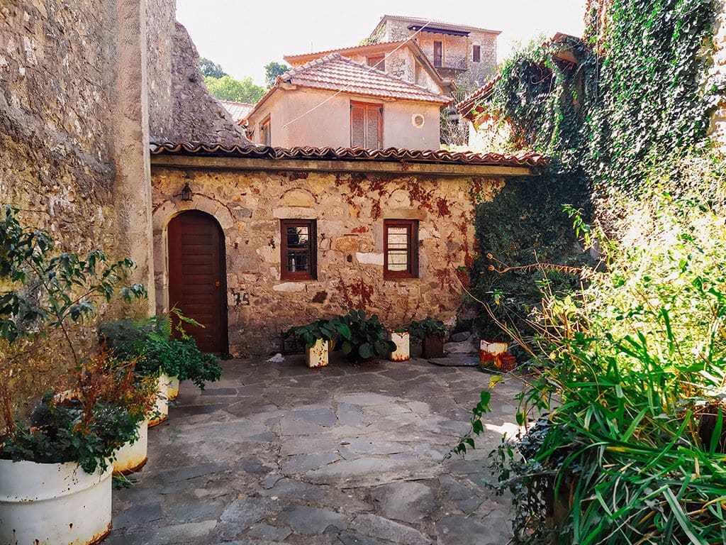 Στεμνίτσα δρομάκια - φωτογραφία