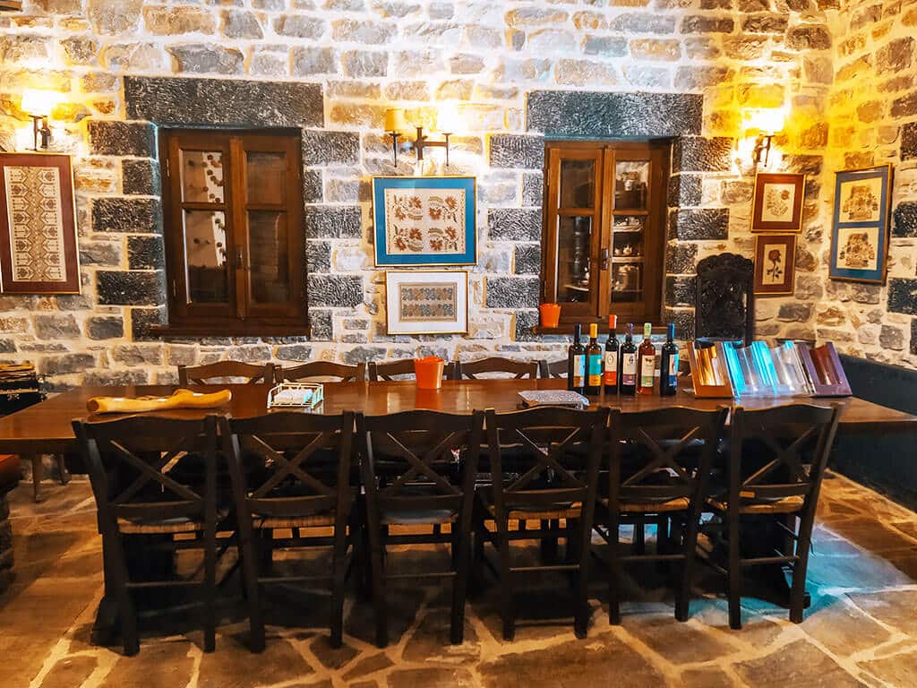 Εσωτερικό οινοποιείου - φωτογραφία